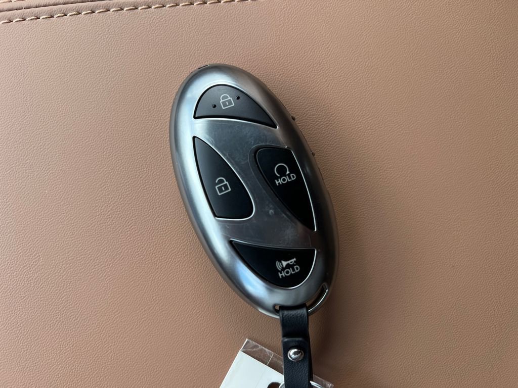 New 2025 Hyundai Santa Fe Limited image 30