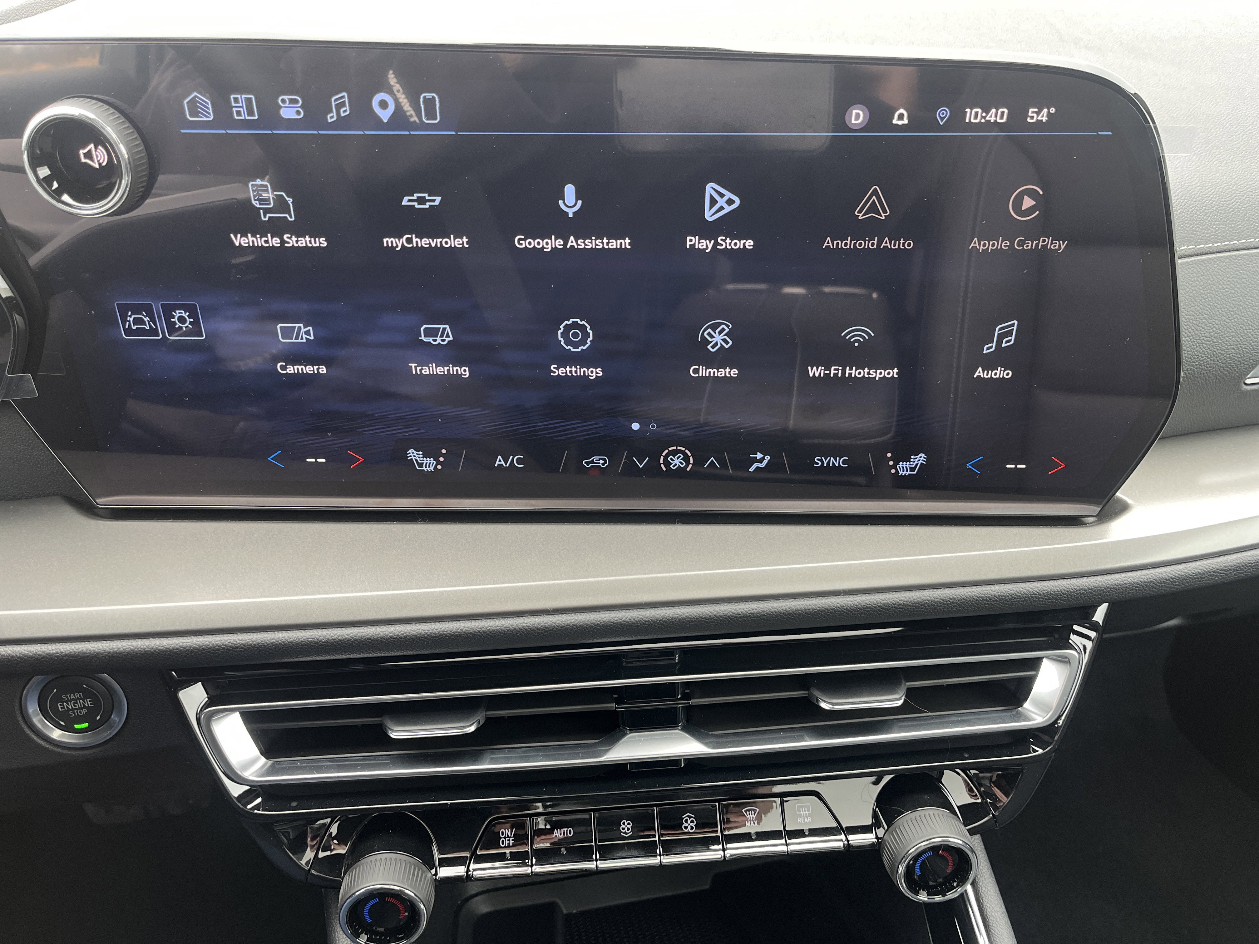 Used 2026 Chevrolet Traverse LT w/ Sun and Wheel Package image 24