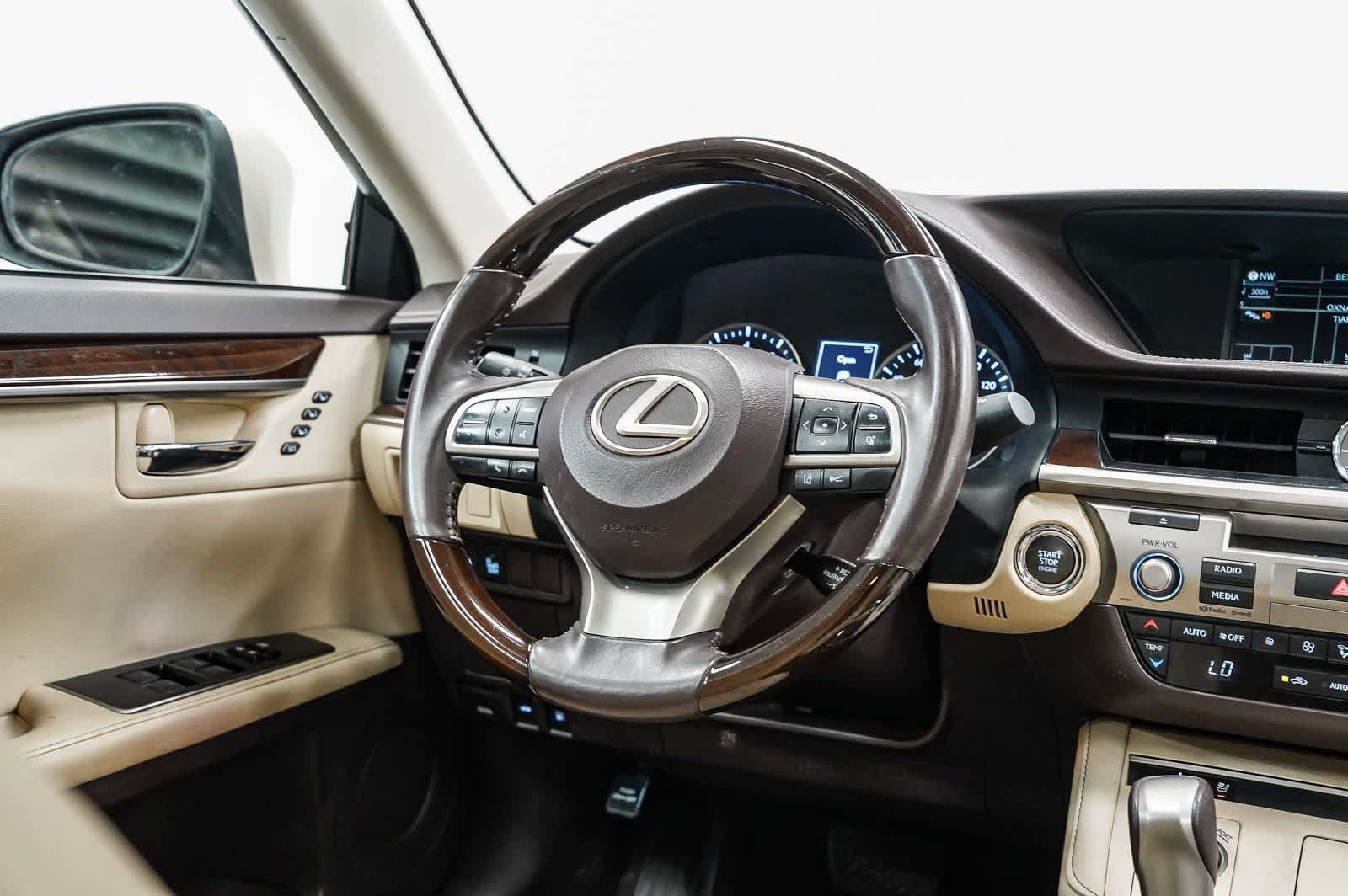 Used 2018 Lexus ES 350 w/ Navigation System Package FWD image 15