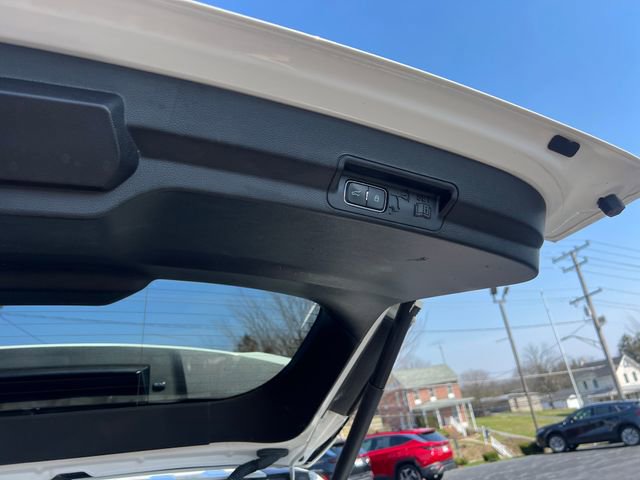 Used 2020 Ford Explorer Platinum w/ Premium Technology Package image 24