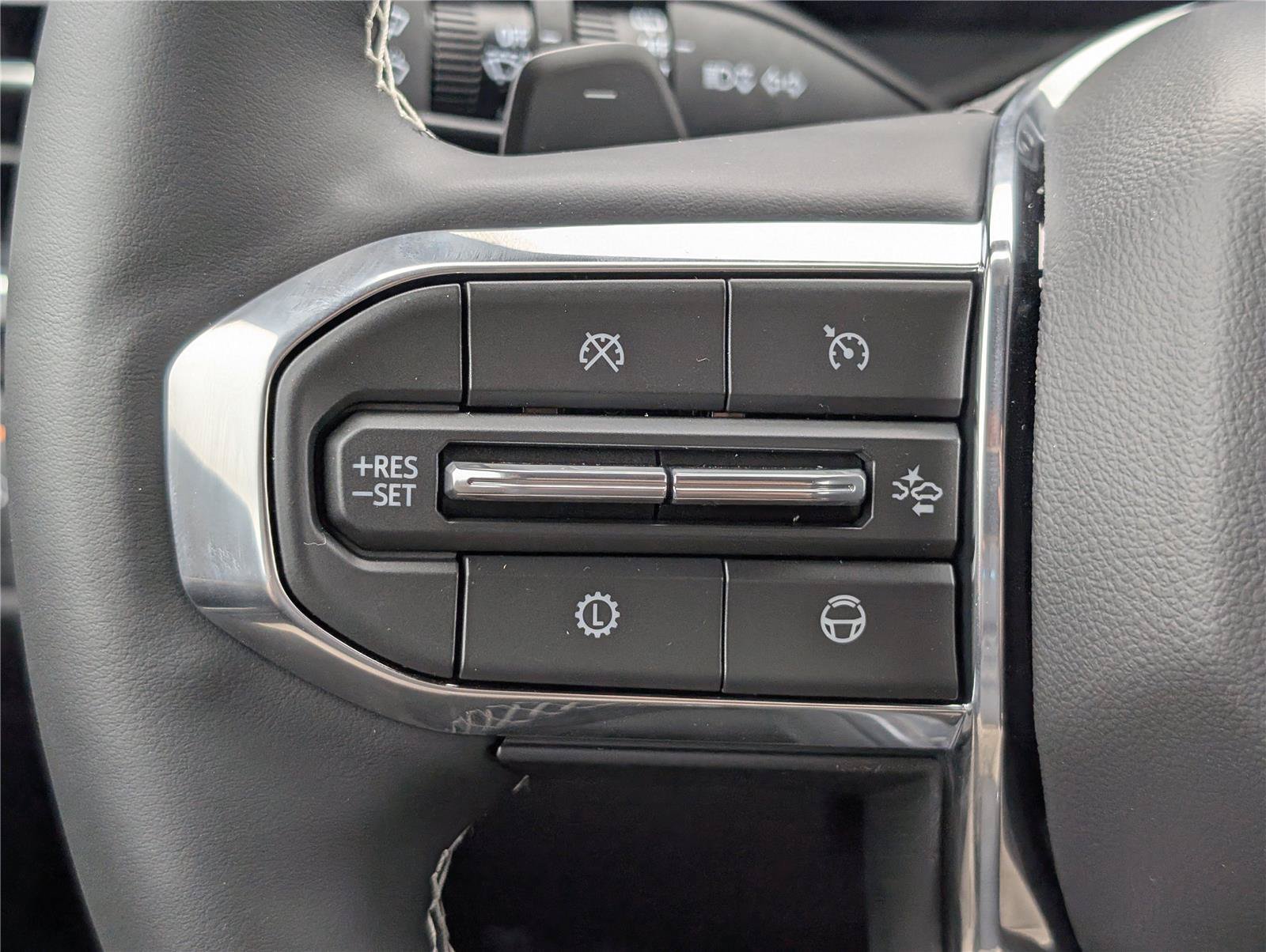 New 2026 GMC Acadia Denali w/ Super Cruise Package FWD image 23