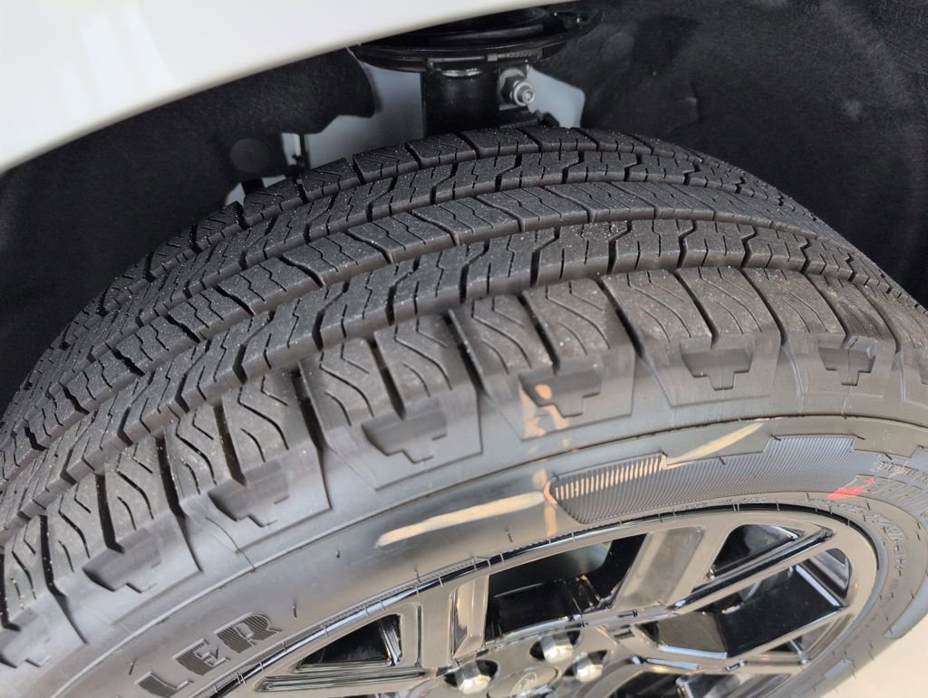 New 2026 Ford Maverick Lobo image 18