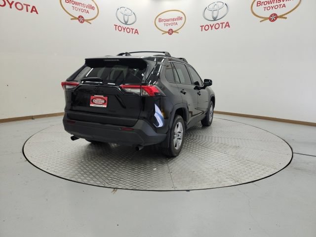 Used 2025 Toyota RAV4 XLE w/ Convenience Package FWD image 8
