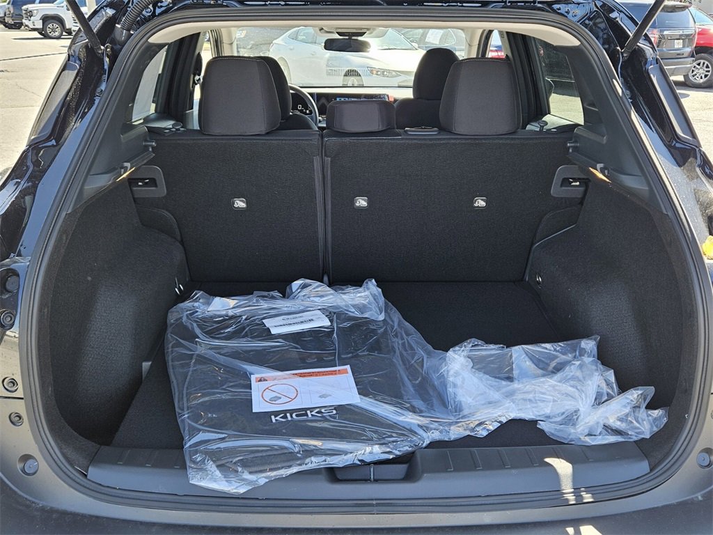 New 2026 Nissan Kicks SV image 10