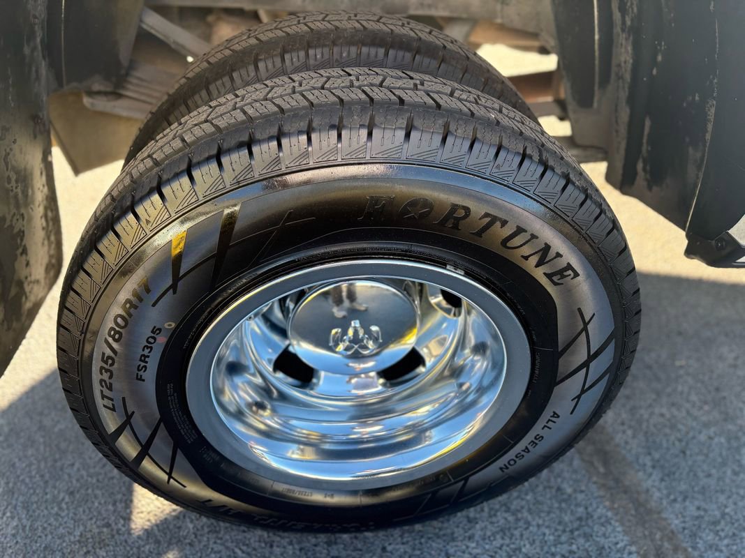 Used 2018 RAM 3500 Tradesman w/ Chrome Appearance Group image 10