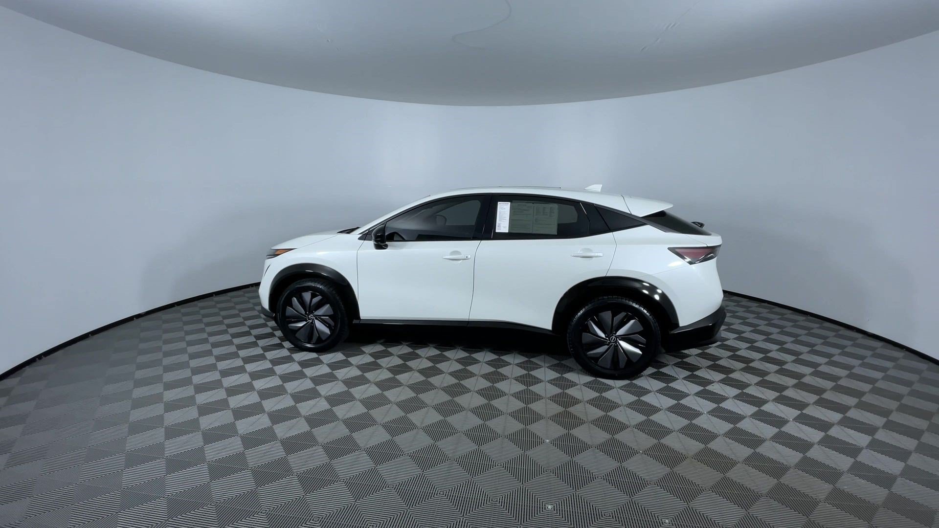 Certified 2024 Nissan Ariya AWD image 6