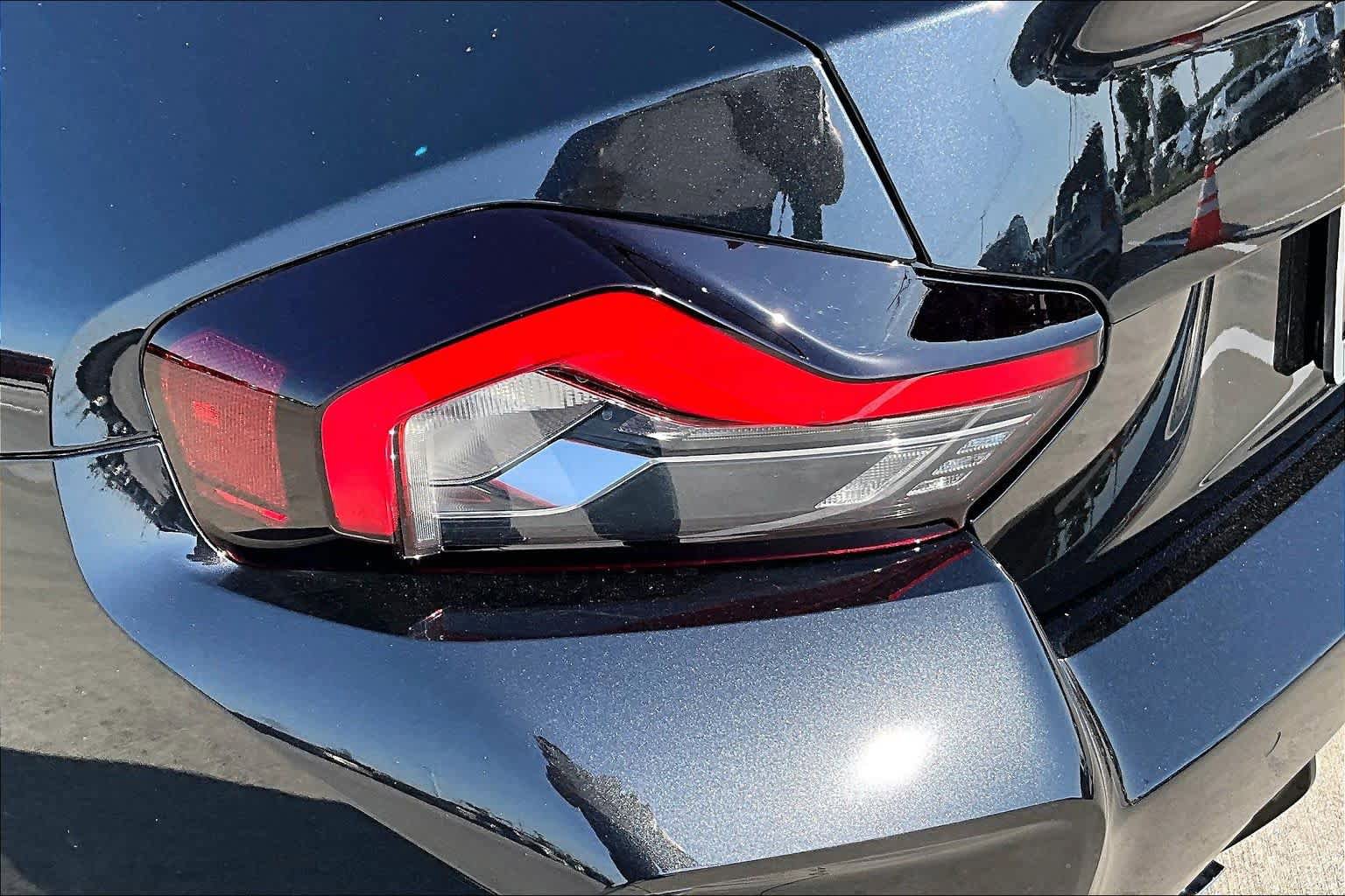 Used 2024 BMW M2 w/ Lighting Package RWD image 27