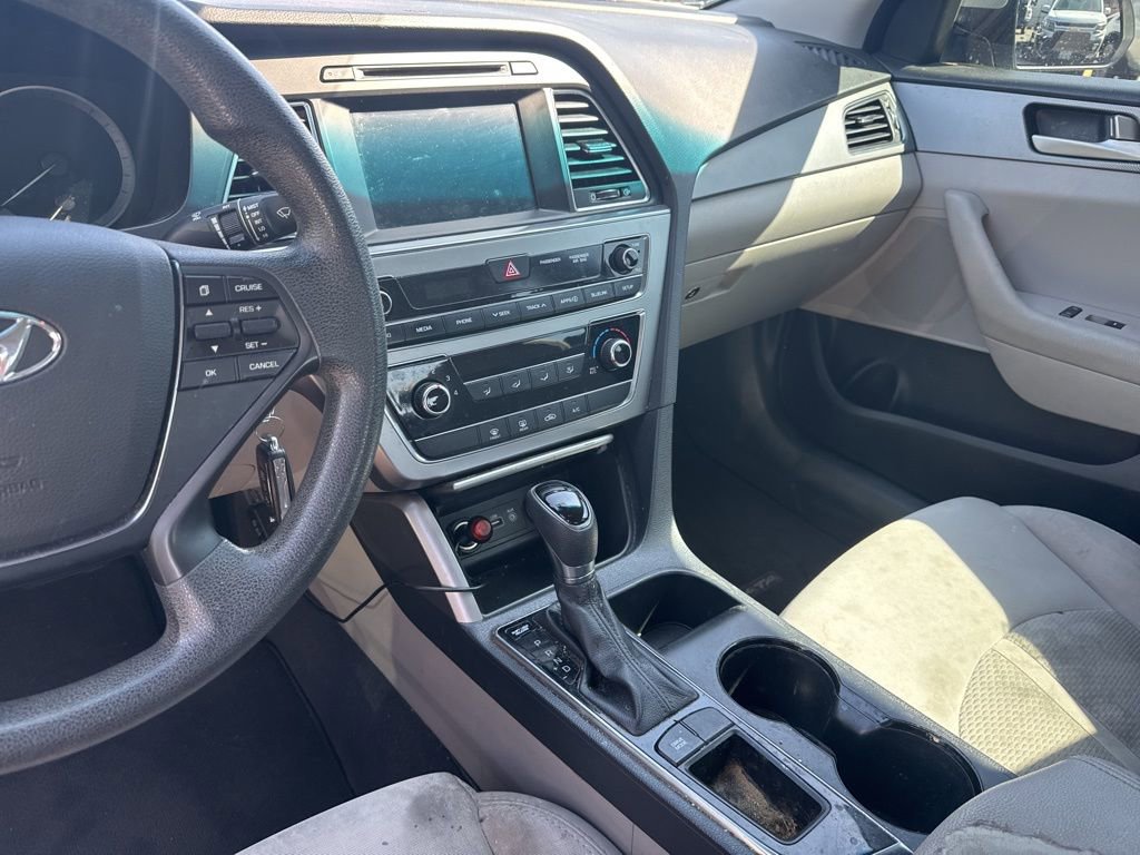 Used 2016 Hyundai Sonata SE image 9