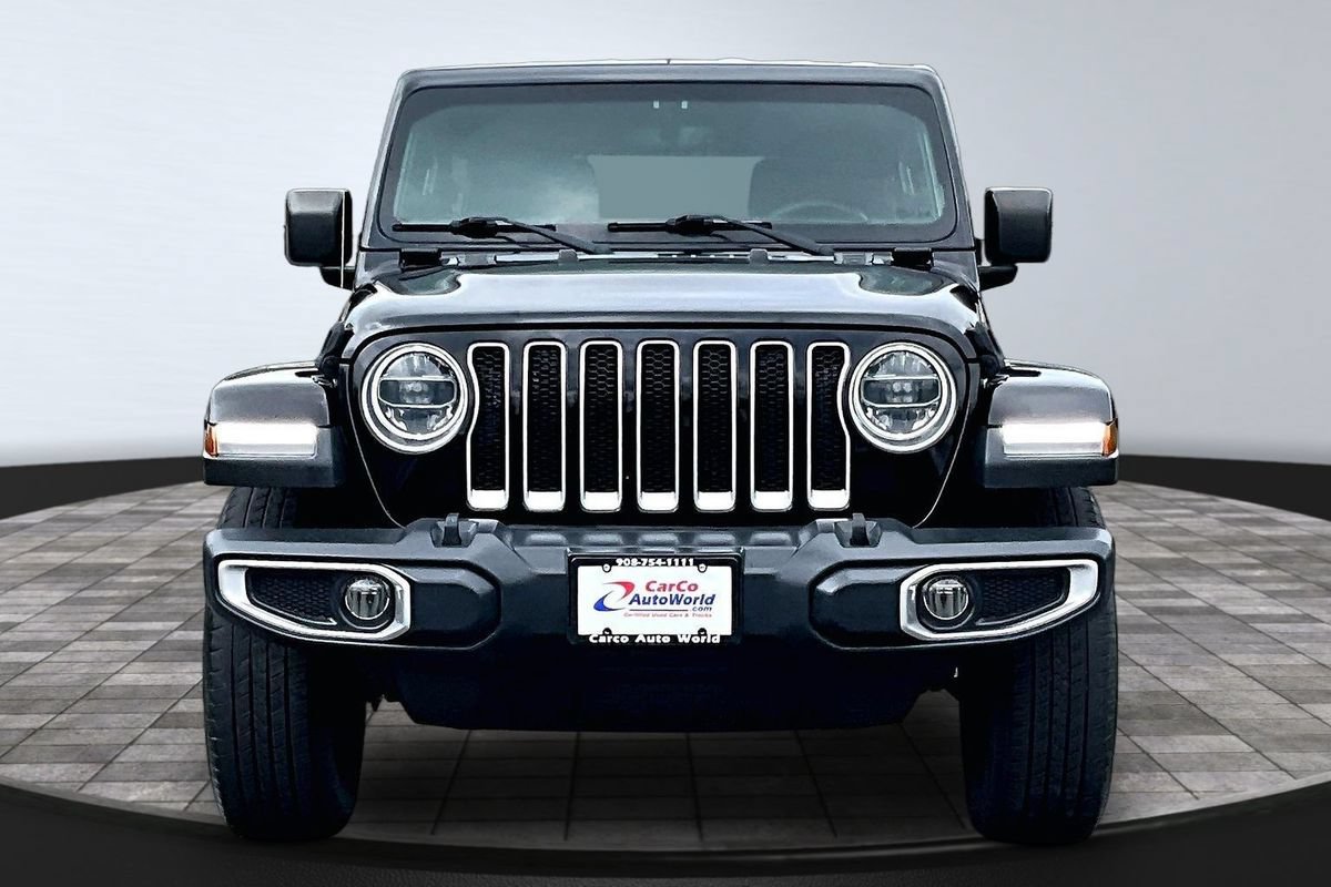 Used 2018 Jeep Wrangler Unlimited Sahara AWD/4WD image 2