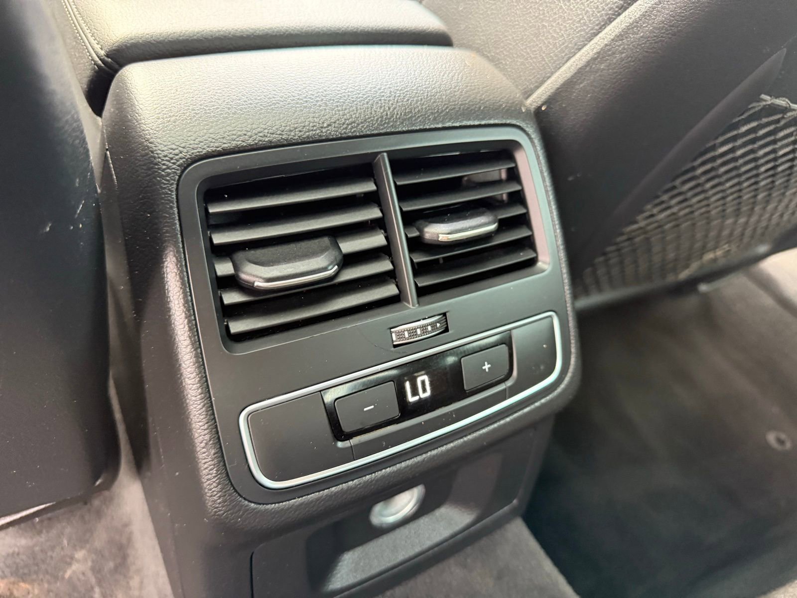 Used 2017 Audi A4 2.0T Premium Plus w/ Premium Plus Package image 11