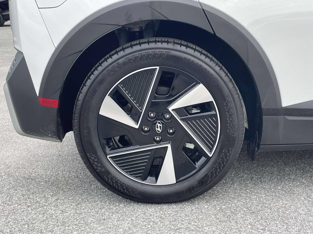 Certified 2025 Hyundai Ioniq 5 SEL RWD image 32