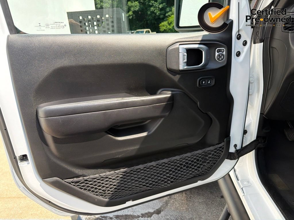 Certified 2021 Jeep Gladiator Rubicon AWD/4WD image 57