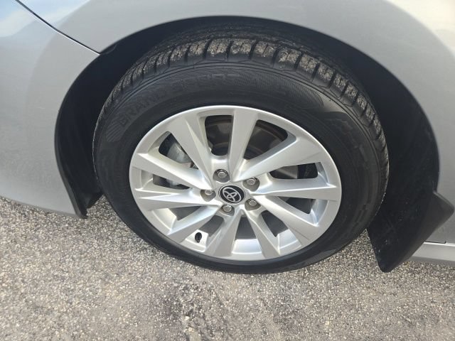 Used 2023 Toyota Camry LE FWD image 17