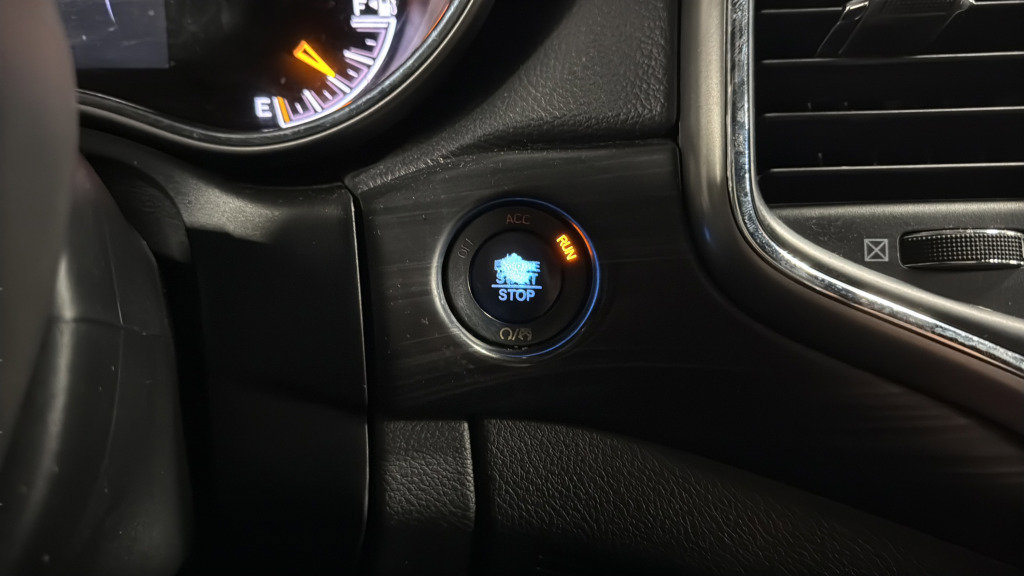 Used 2021 Jeep Grand Cherokee Laredo image 22