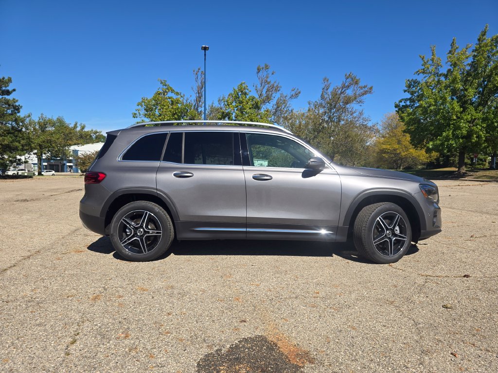 New 2026 Mercedes-Benz GLB 250 4MATIC image 17