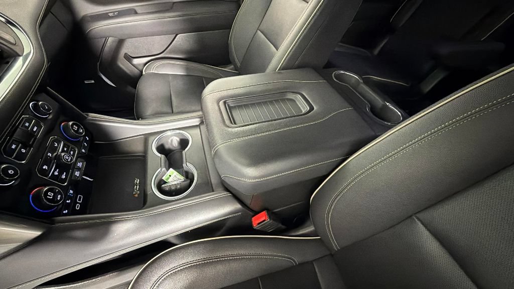 Used 2023 Chevrolet Suburban Premier RWD image 26