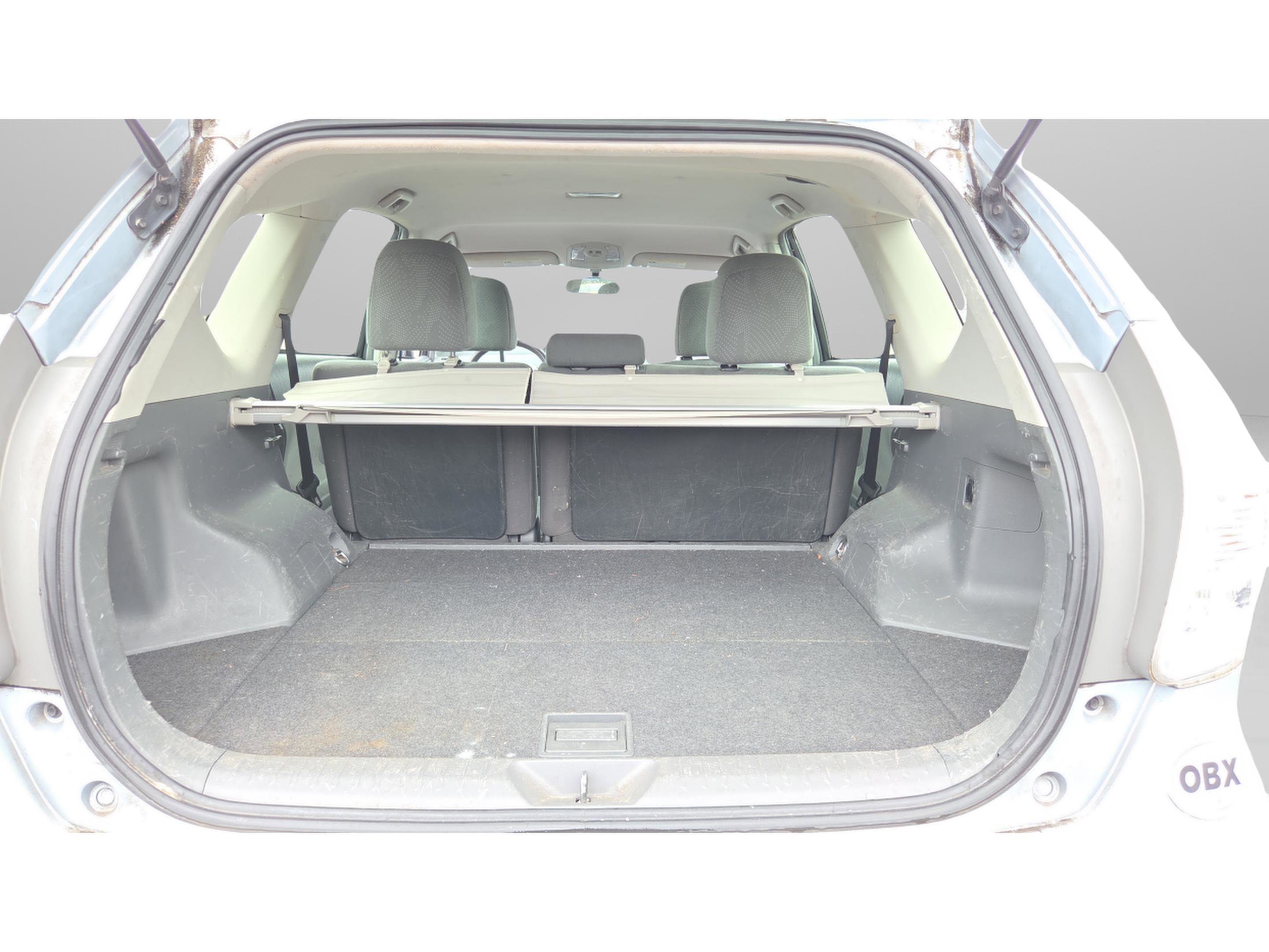 Used 2014 Toyota Prius V Three image 12