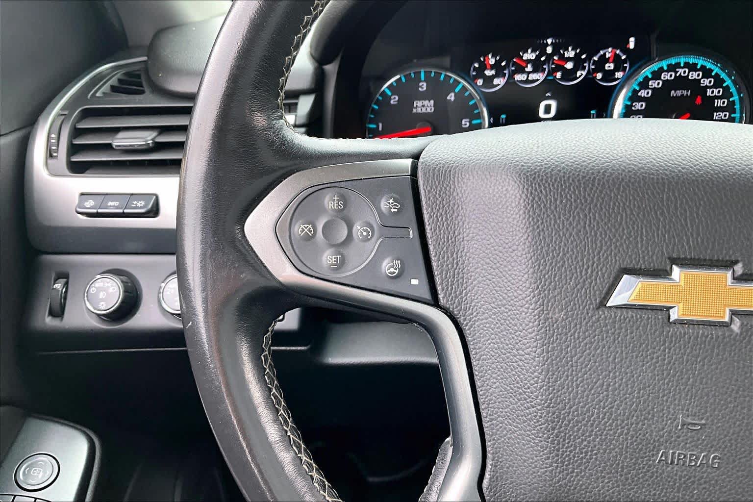 Used 2019 Chevrolet Tahoe Premier AWD/4WD image 19