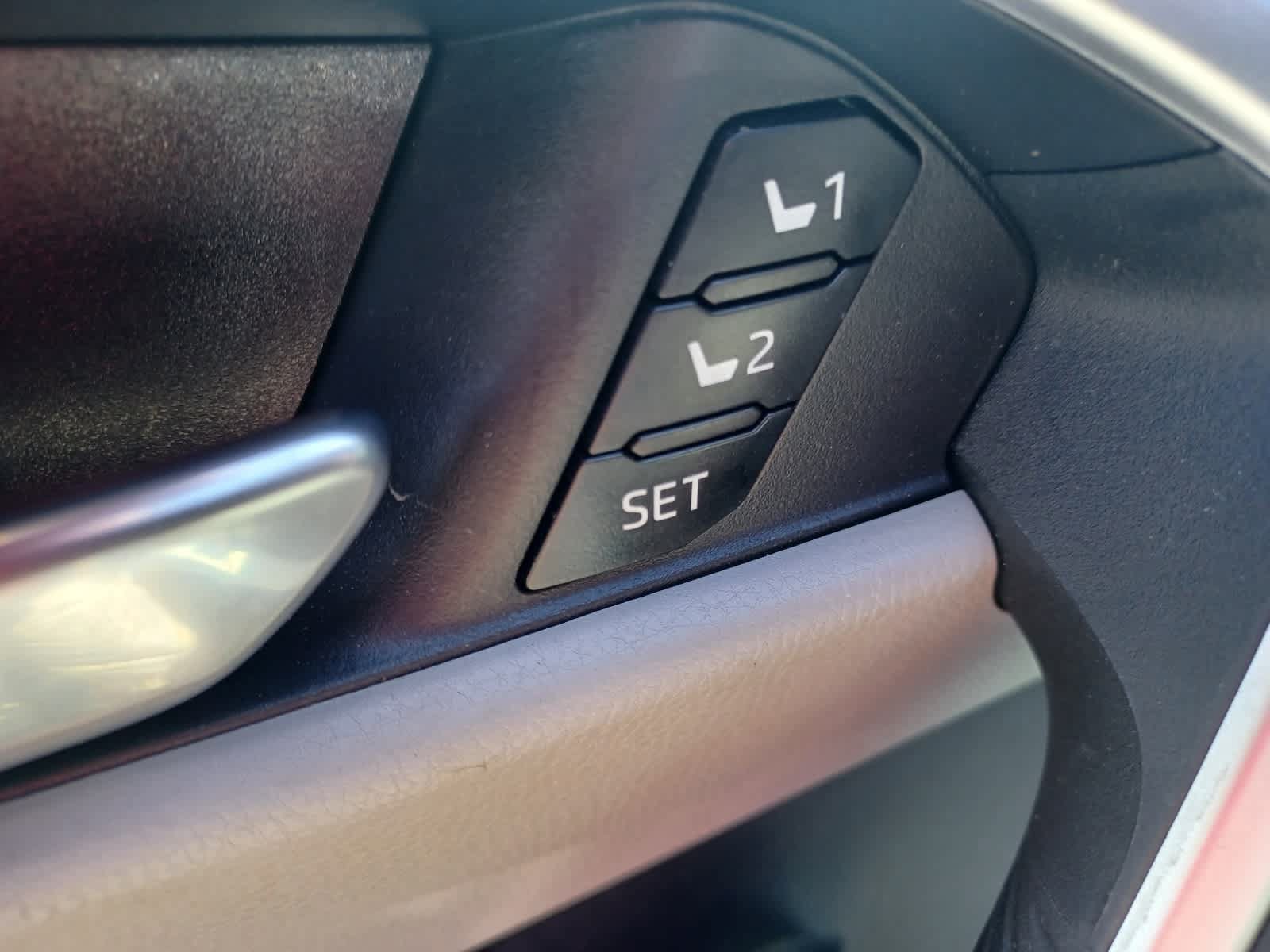 Used 2025 Toyota RAV4 XLE Premium w/ Weather Package AWD/4WD image 16