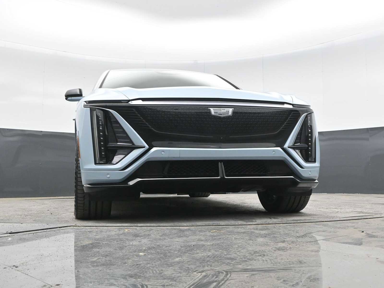 New 2026 Cadillac Lyriq V image 44