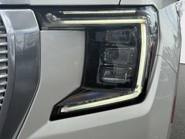 Used 2021 GMC Yukon XL Denali AWD/4WD image 9