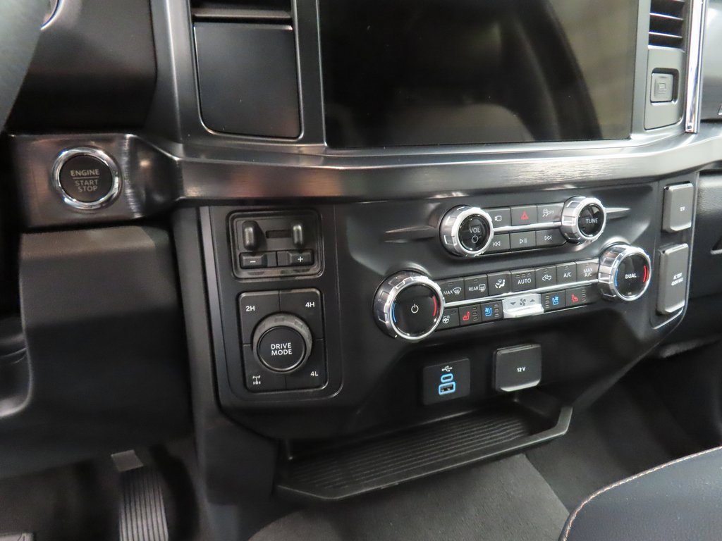 Used 2025 Ford F350 Lariat w/ Black Appearance Package image 66