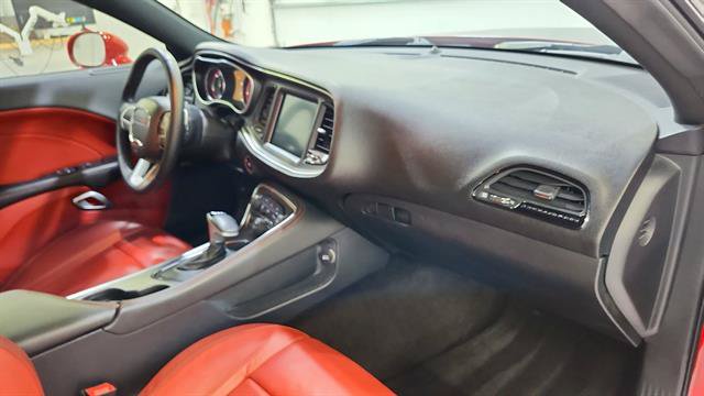 Used 2015 Dodge Challenger R/T Plus RWD image 23