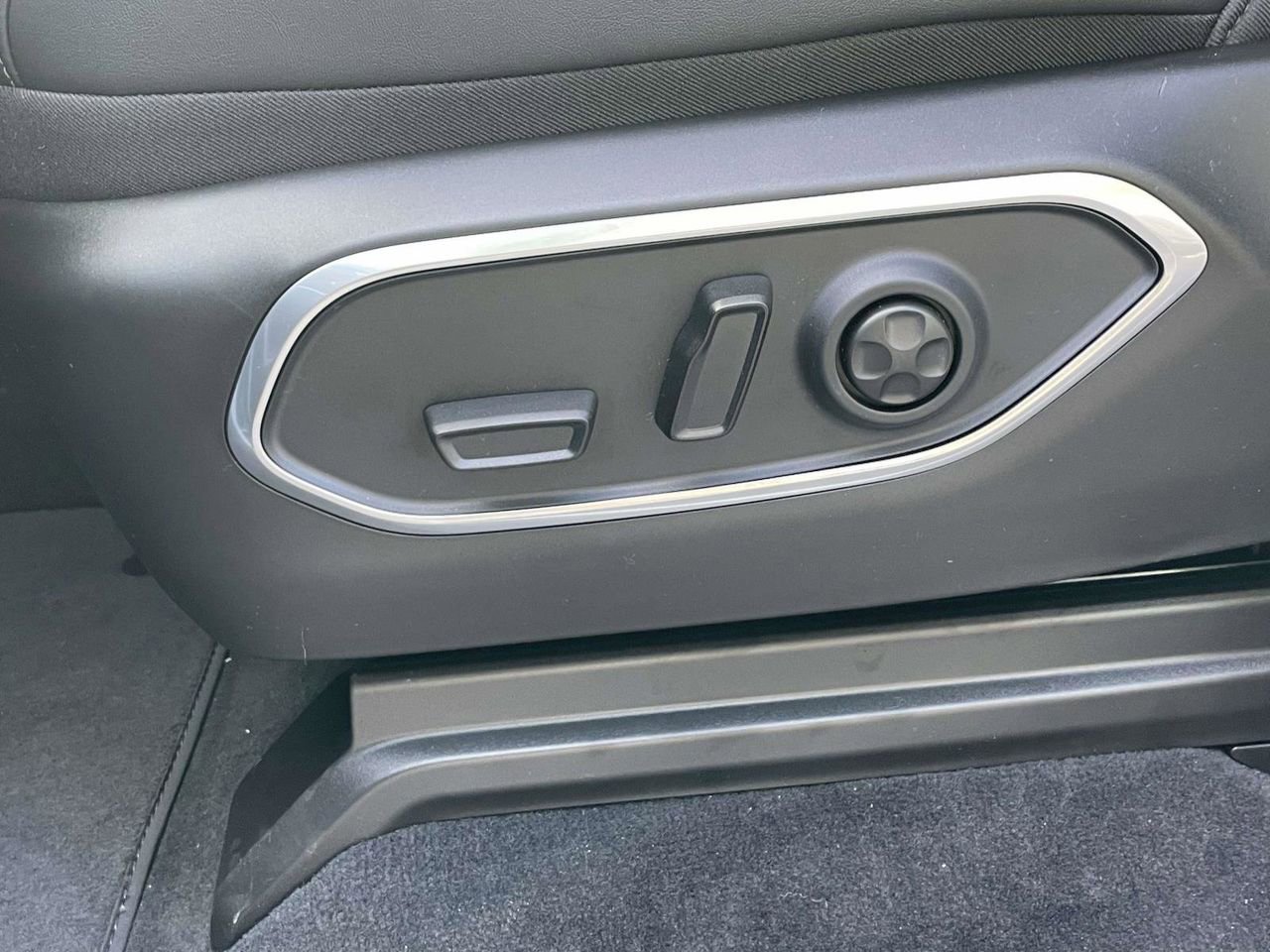 New 2025 Jeep Wagoneer Series II w/ Premium Group I image 26