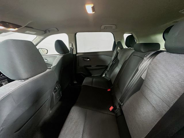 Used 2021 Nissan Rogue SV image 23