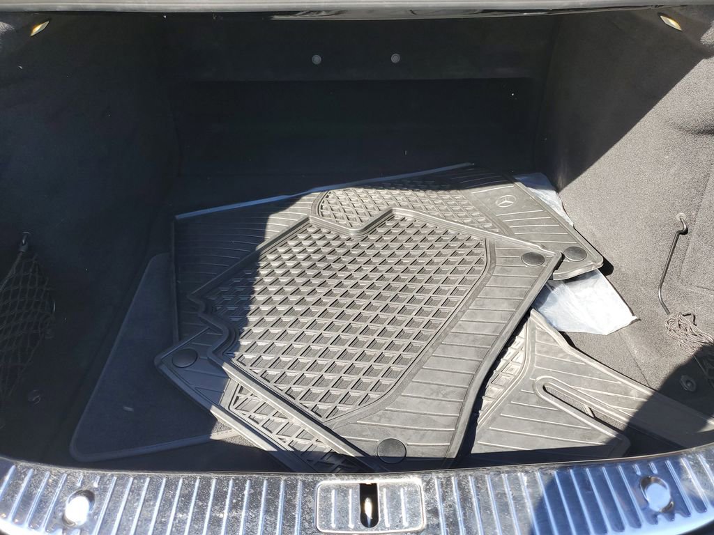 Used 2020 Mercedes-Benz S 560 Sedan image 6