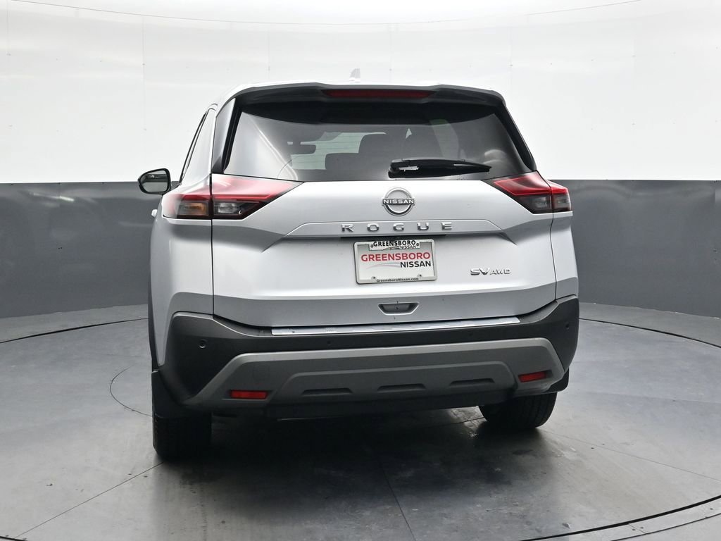 Used 2023 Nissan Rogue SV image 5