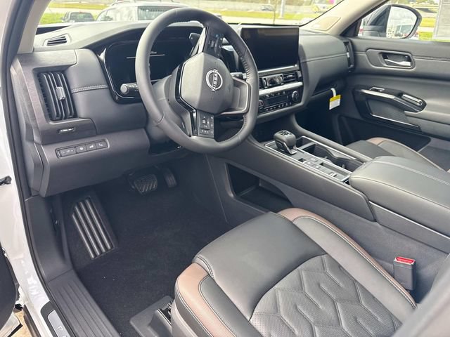 New 2026 Nissan Pathfinder Platinum w/ Cargo Package FWD image 20