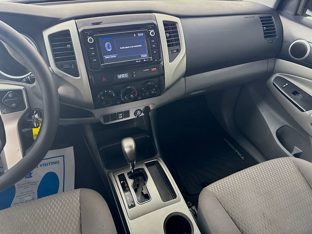 Used 2014 Toyota Tacoma PreRunner w/ SR5 Package image 28