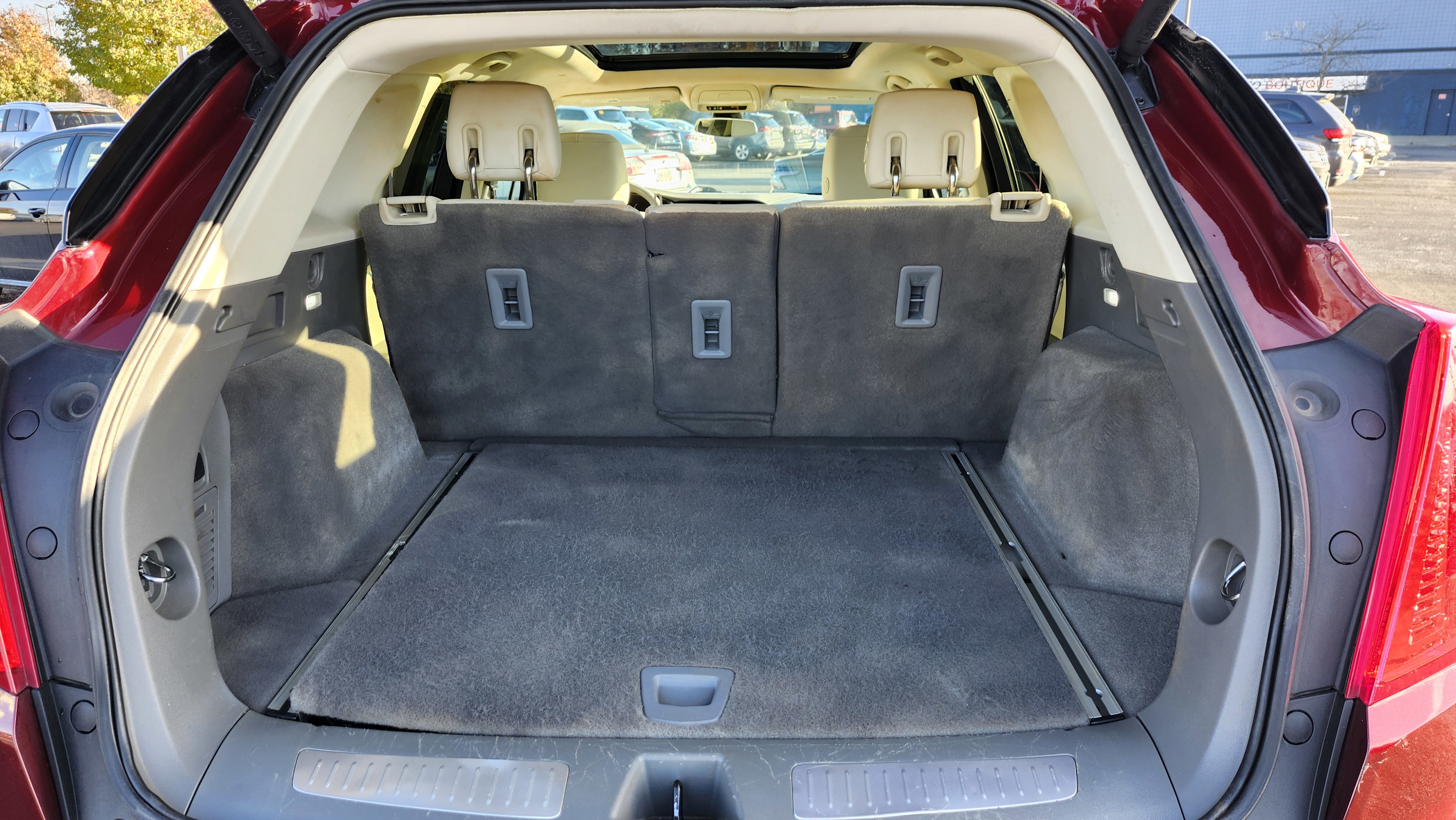 Used 2017 Cadillac XT5 Premium Luxury w/ LPO, Wheel Lock Package image 21