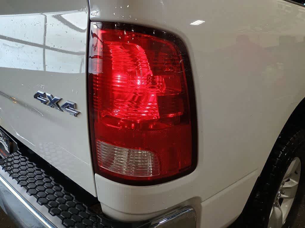 Used 2019 RAM 1500 Classic SLT AWD/4WD image 19