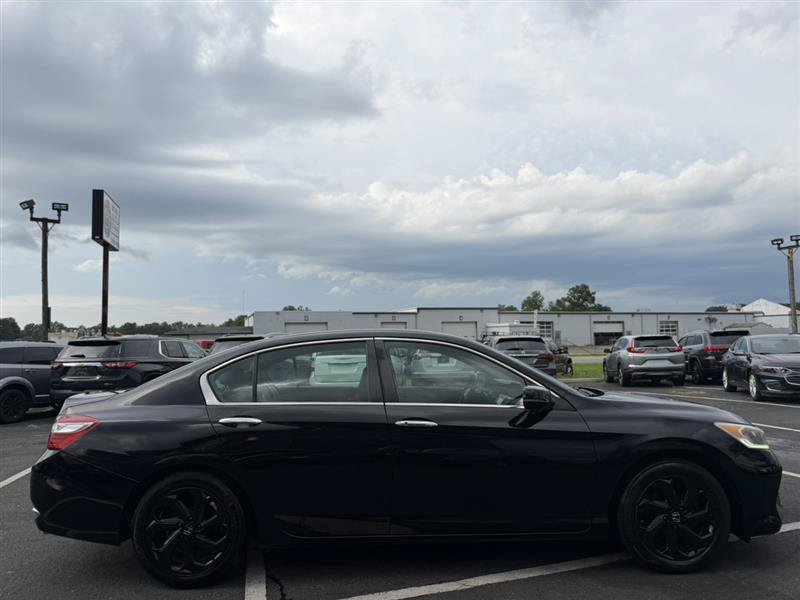 Used 2016 Honda Accord EX-L image 6