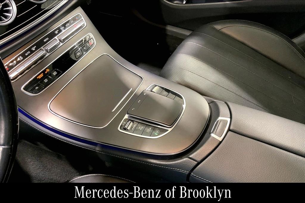 Used 2022 Mercedes-Benz E 350 4MATIC Sedan image 19