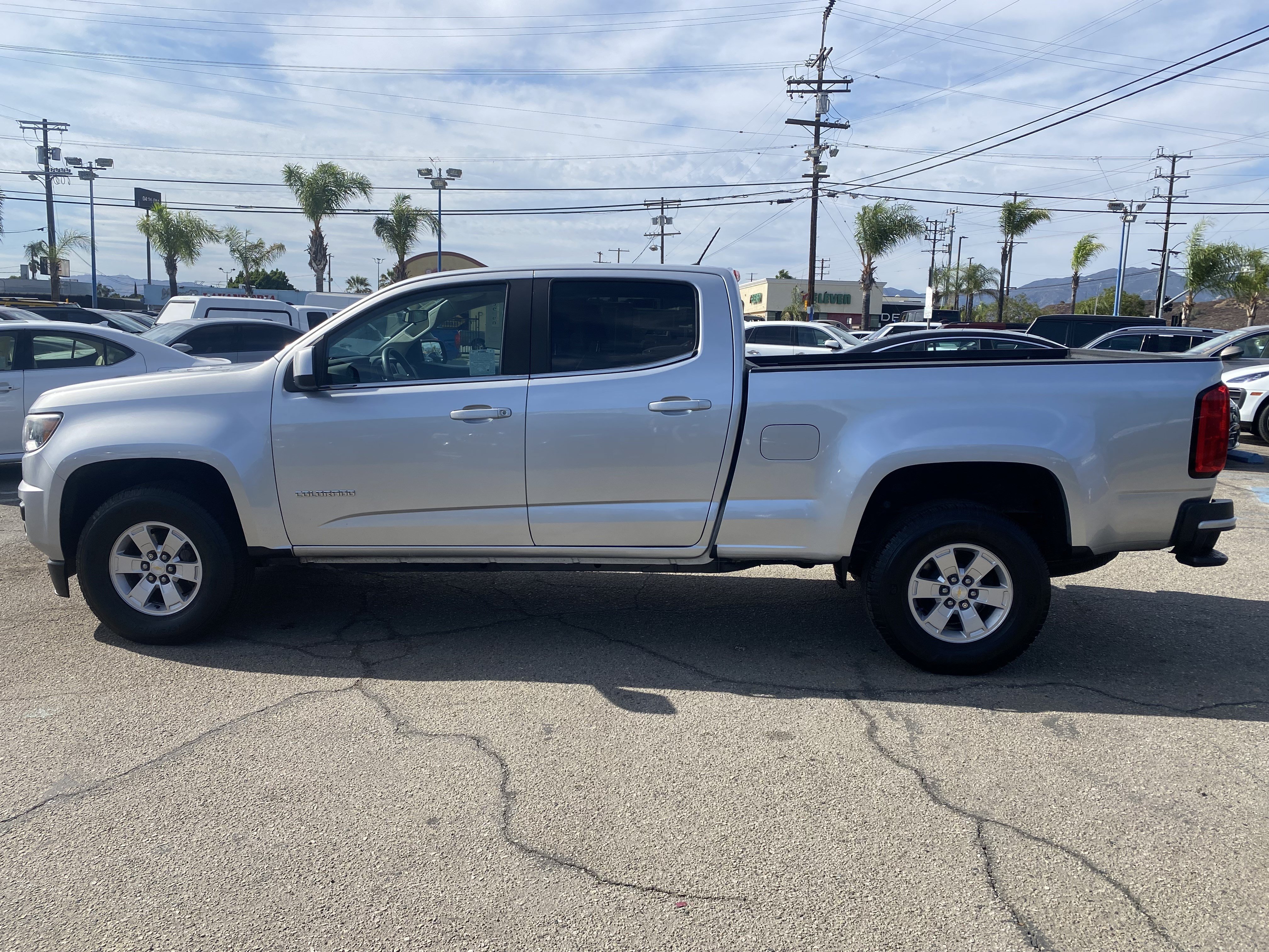 Used 2018 Chevrolet Colorado W/T w/ WT Convenience Package RWD image 7