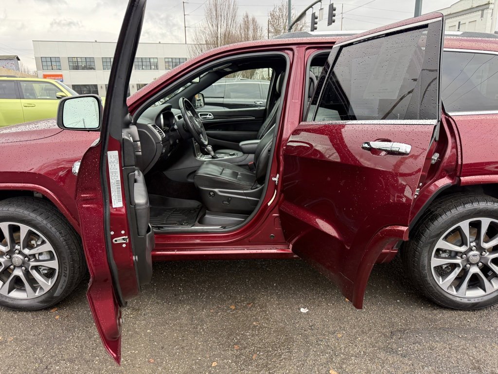 Used 2018 Jeep Grand Cherokee Overland image 23
