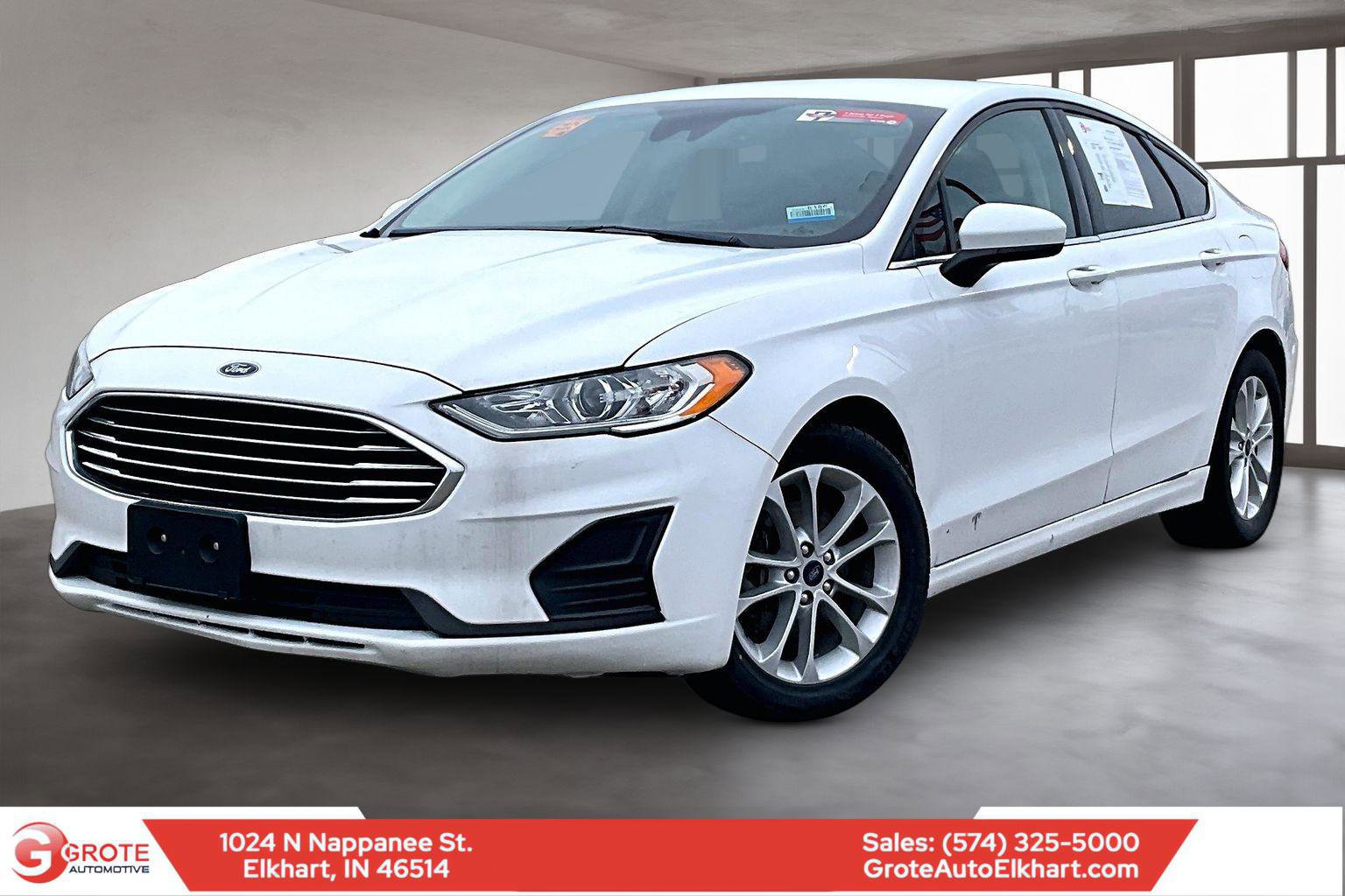 Used 2020 Ford Fusion SE image 1