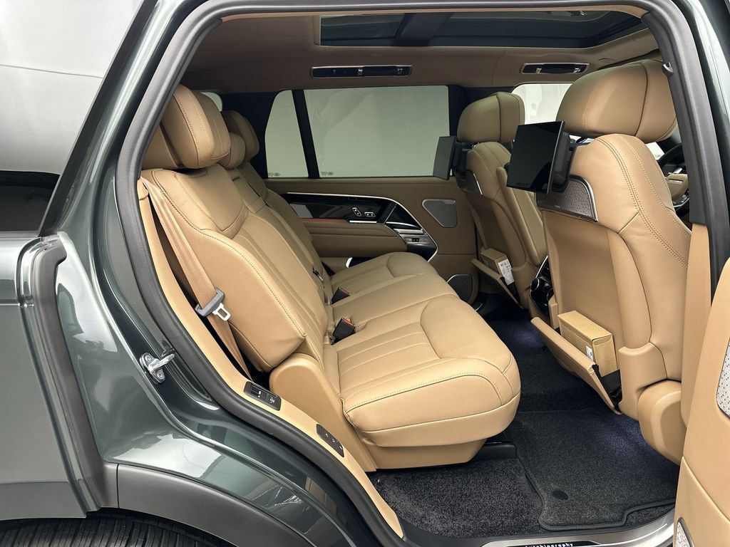 Used 2024 Land Rover Range Rover Long Wheelbase Autobiography AWD/4WD image 12