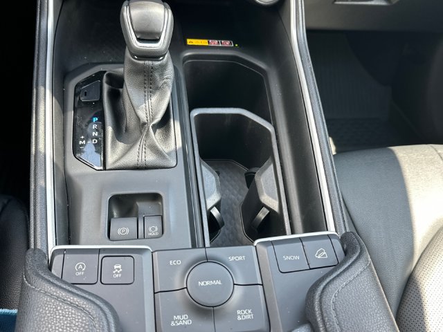 Used 2024 Toyota Grand Highlander AWD image 27