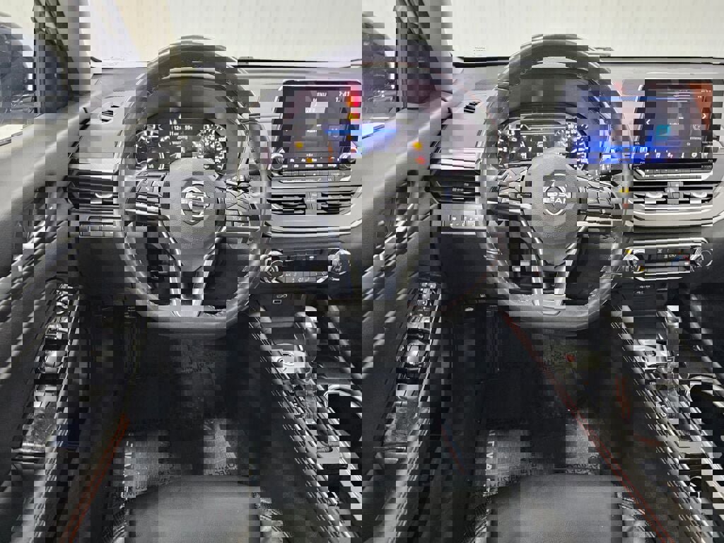 Used 2024 Nissan Altima 2.5 SR image 13