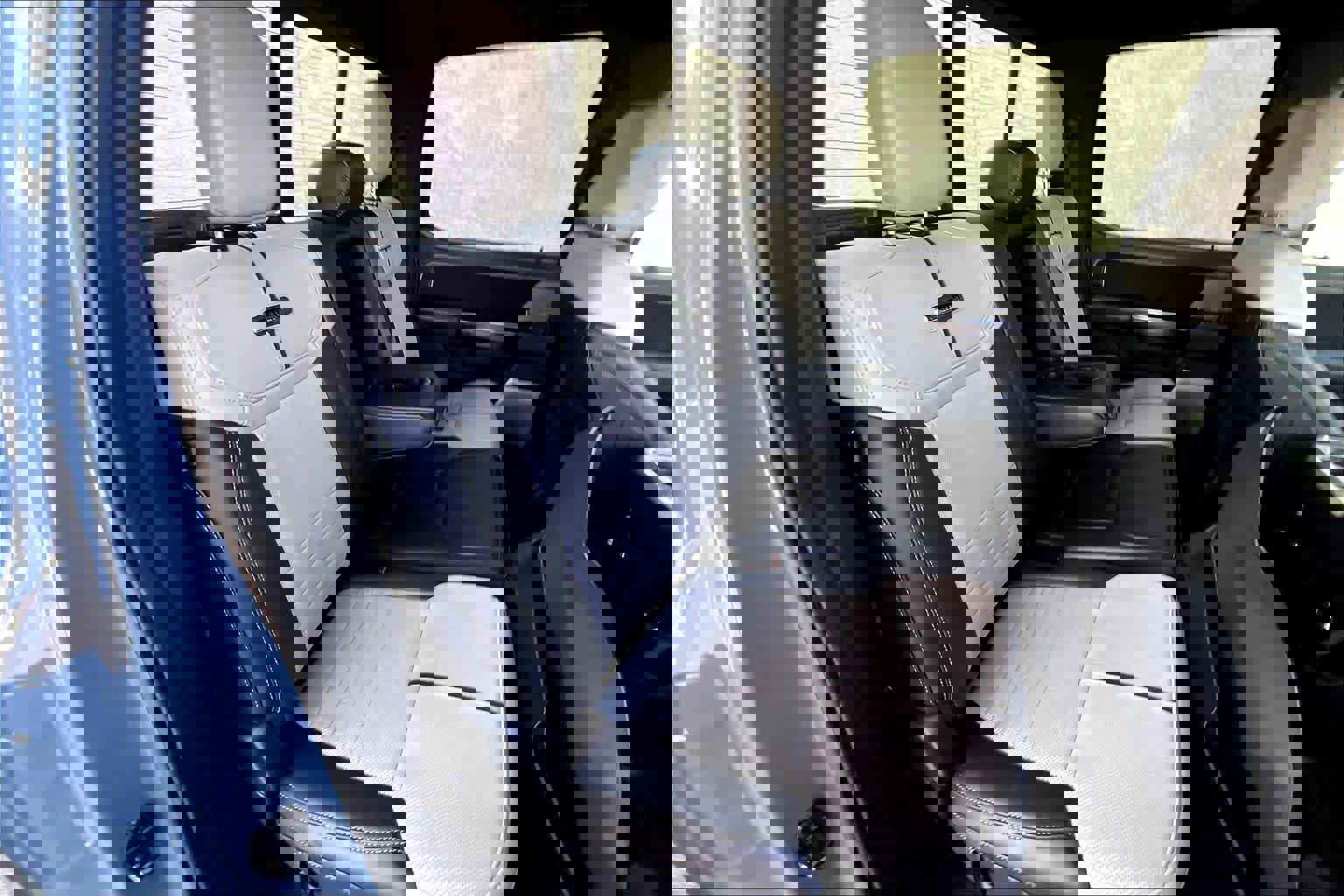 Used 2023 Ford F150 Lightning Platinum image 19