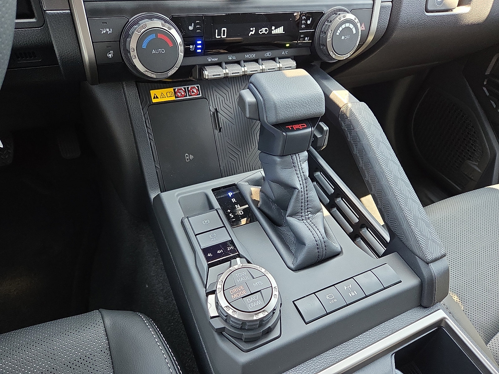 New 2026 Toyota 4Runner TRD Off-Road Premium AWD/4WD image 15