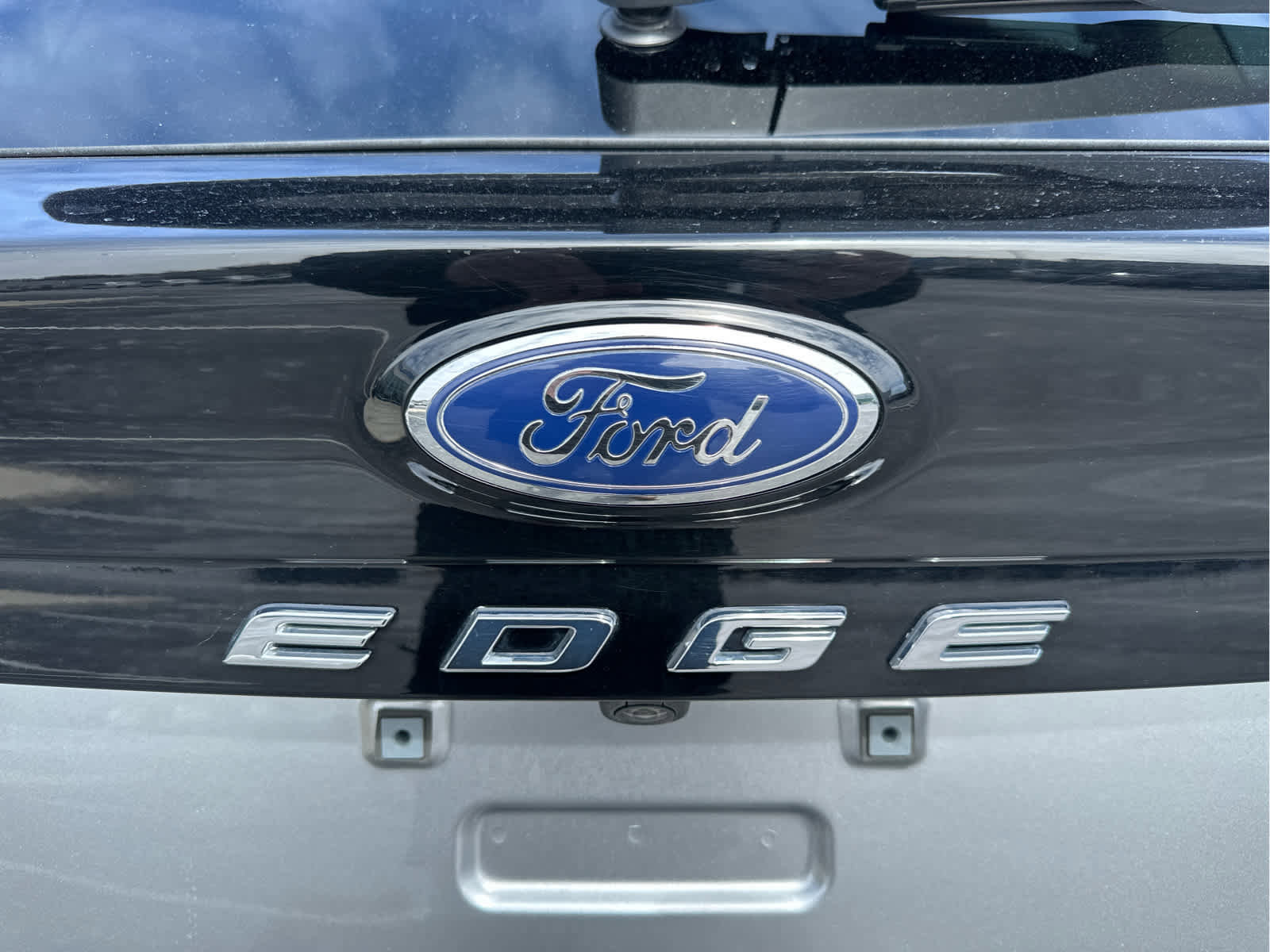 Used 2023 Ford Edge Titanium image 13