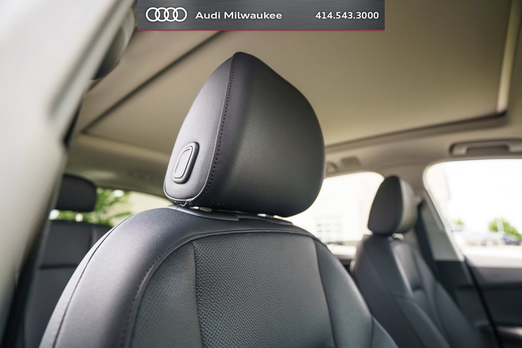 Used 2023 Audi Q7 3.0T Prestige w/ Prestige Package AWD/4WD image 14
