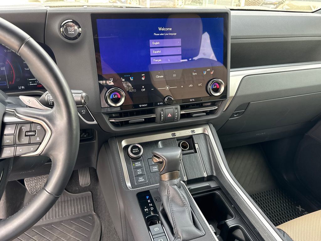 Used 2024 Lexus GX 550 image 28