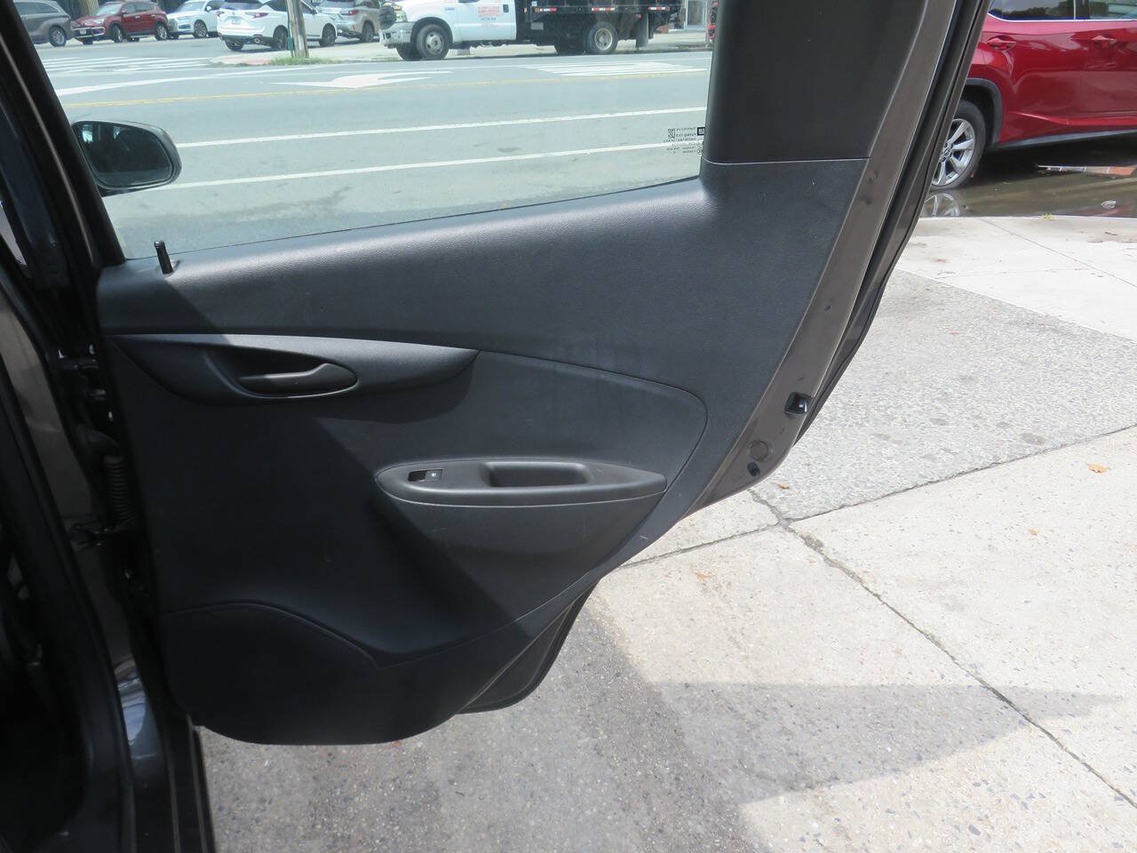 Used 2016 Chevrolet Spark LT FWD image 28