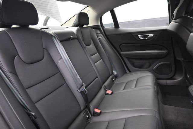 Used 2025 Volvo S60 B5 Plus AWD/4WD image 32